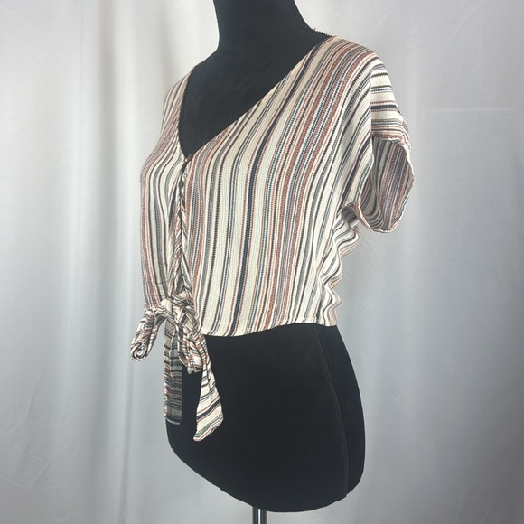 Be Cool Striped Tie-Front Crop Top - Picture 2 of 6